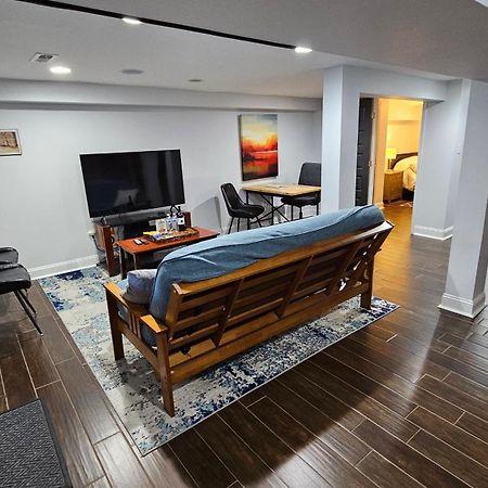 English Basement Suite In Petworth, Washington, Dc -- Free Off-Street Parking, Walk To Metro And Restaurants Esterno foto