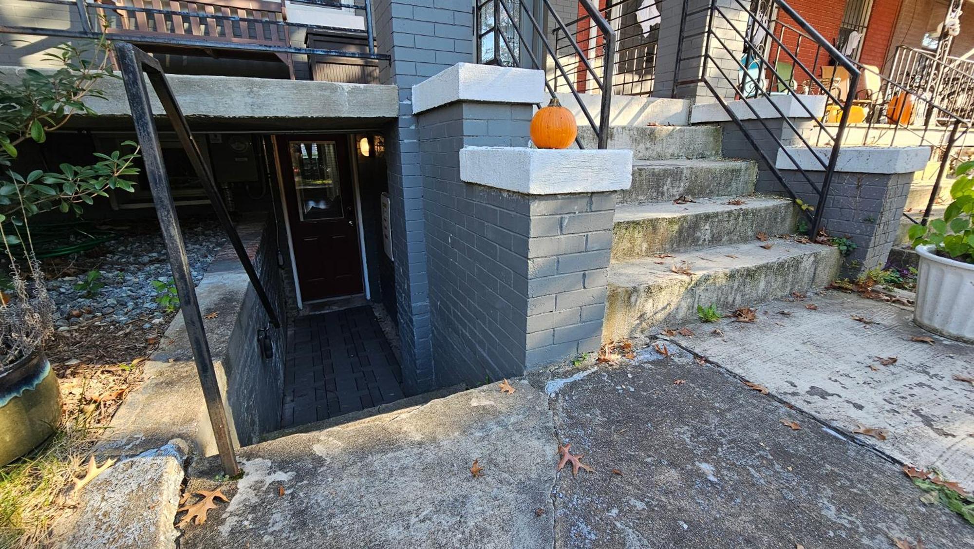 English Basement Suite In Petworth, Washington, Dc -- Free Off-Street Parking, Walk To Metro And Restaurants Esterno foto